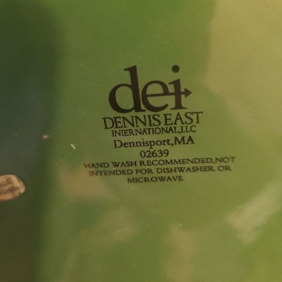 Dei Dennis East International Ceramic Christmas Ornament - Picture 2 of 4